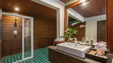 Khaolak Wanaburee Resort