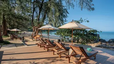 Khaolak Wanaburee Resort