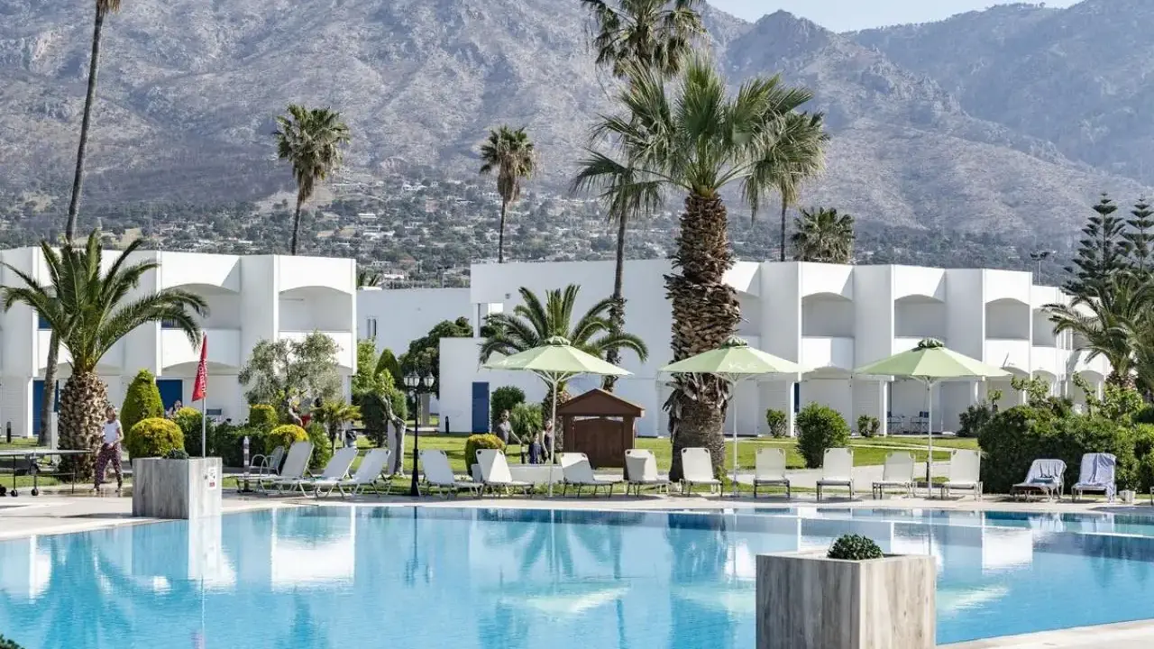 Kinetta Beach Resort & SPA