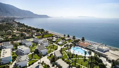 Kinetta Beach Resort & SPA