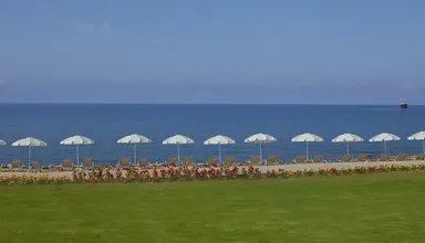 King Evelthon Beach