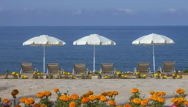 King Evelthon Beach