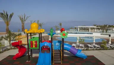 King Evelthon Beach