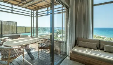 King Minos Retreat