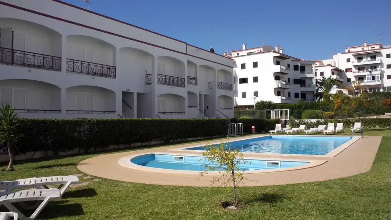Kings Apartments
