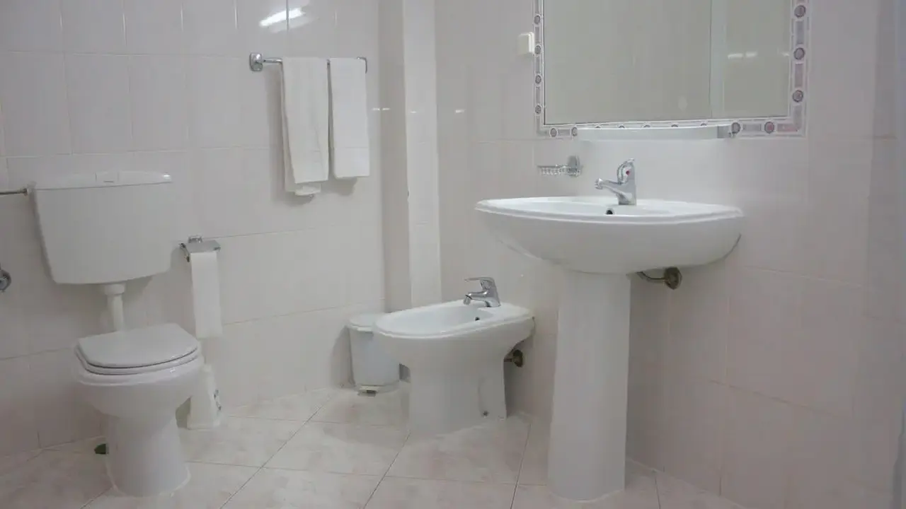 Kings Apartments