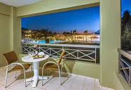Kipriotis Maris Suites