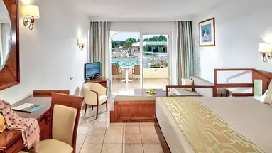 Kipriotis Maris Suites