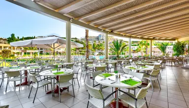 Kipriotis Maris Suites