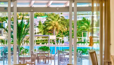 Kipriotis Maris Suites