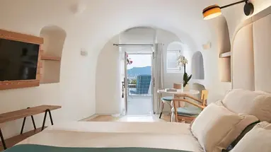 Kirini Suites & Spa