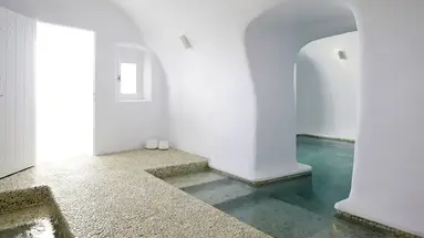 Kirini Suites & Spa