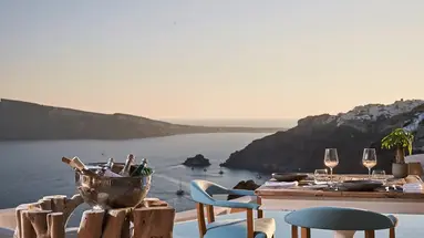 Kirini Suites & Spa
