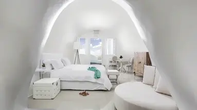 Kirini Suites & Spa