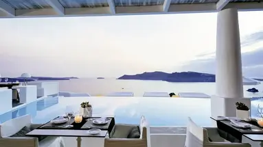 Kirini Suites & Spa