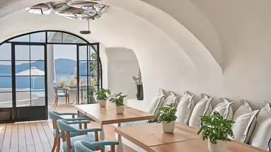 Kirini Suites & Spa
