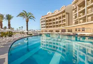 Kirman Belazur Resort