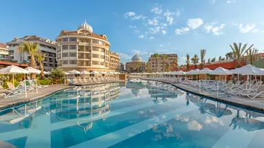 Kirman Belazur Resort