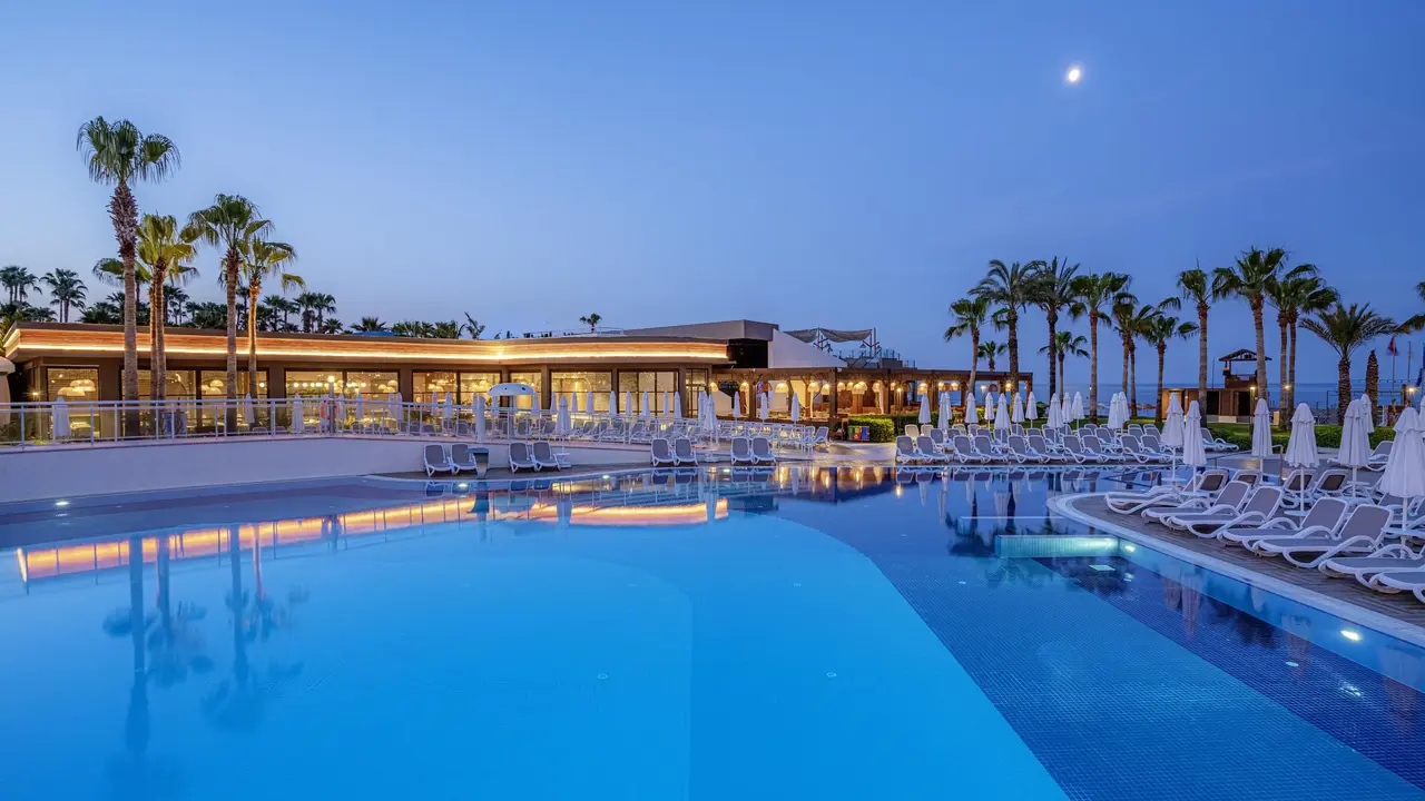 Kirman Sidera Luxury & Spa