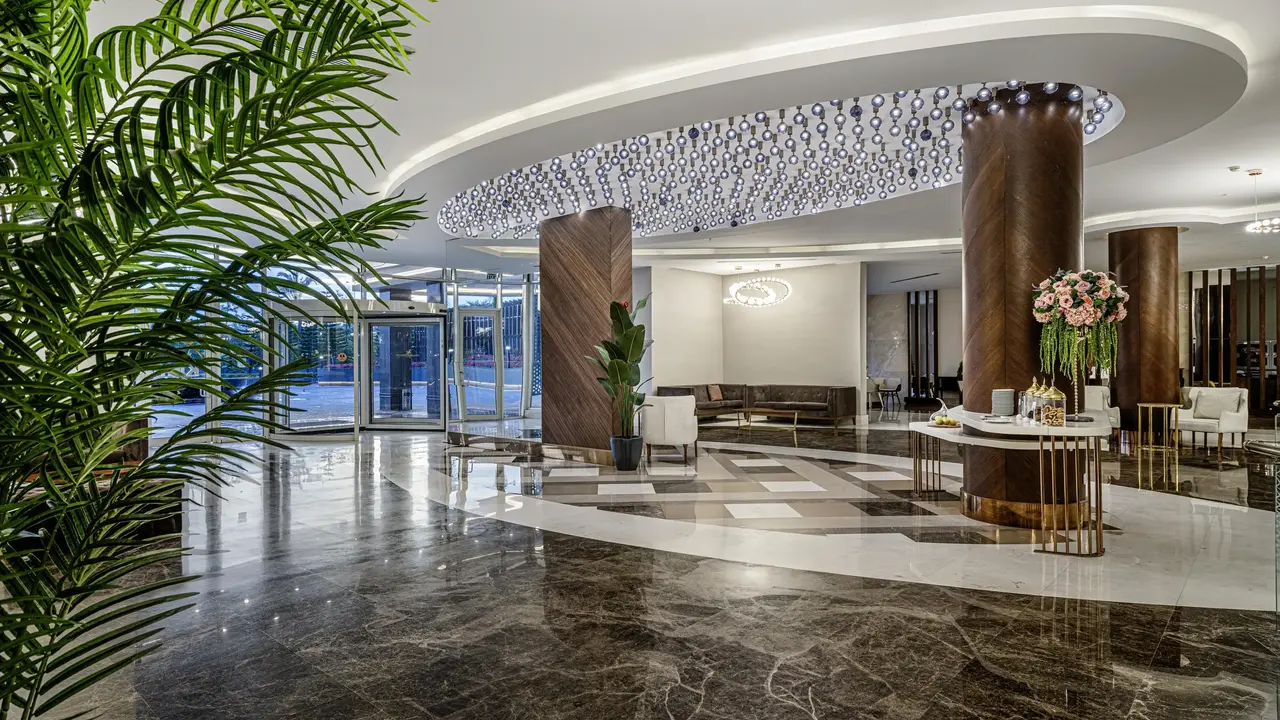 Kirman Sidera Luxury & Spa