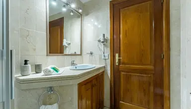 Klayman Olivina Aparthotel