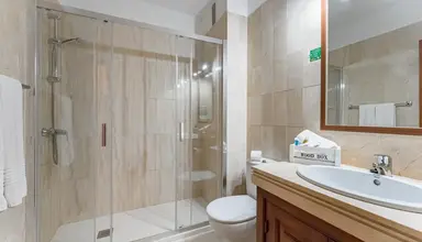 Klayman Olivina Aparthotel