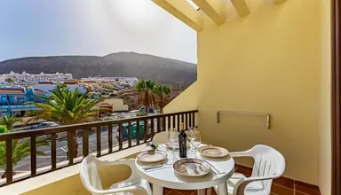 Klayman Olivina Aparthotel