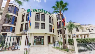 Klayman Olivina Aparthotel