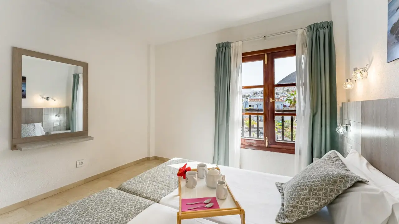 Klayman Olivina Aparthotel
