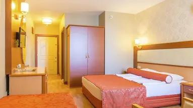 Kleopatra Dreams Beach