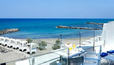 Knossos Beach
