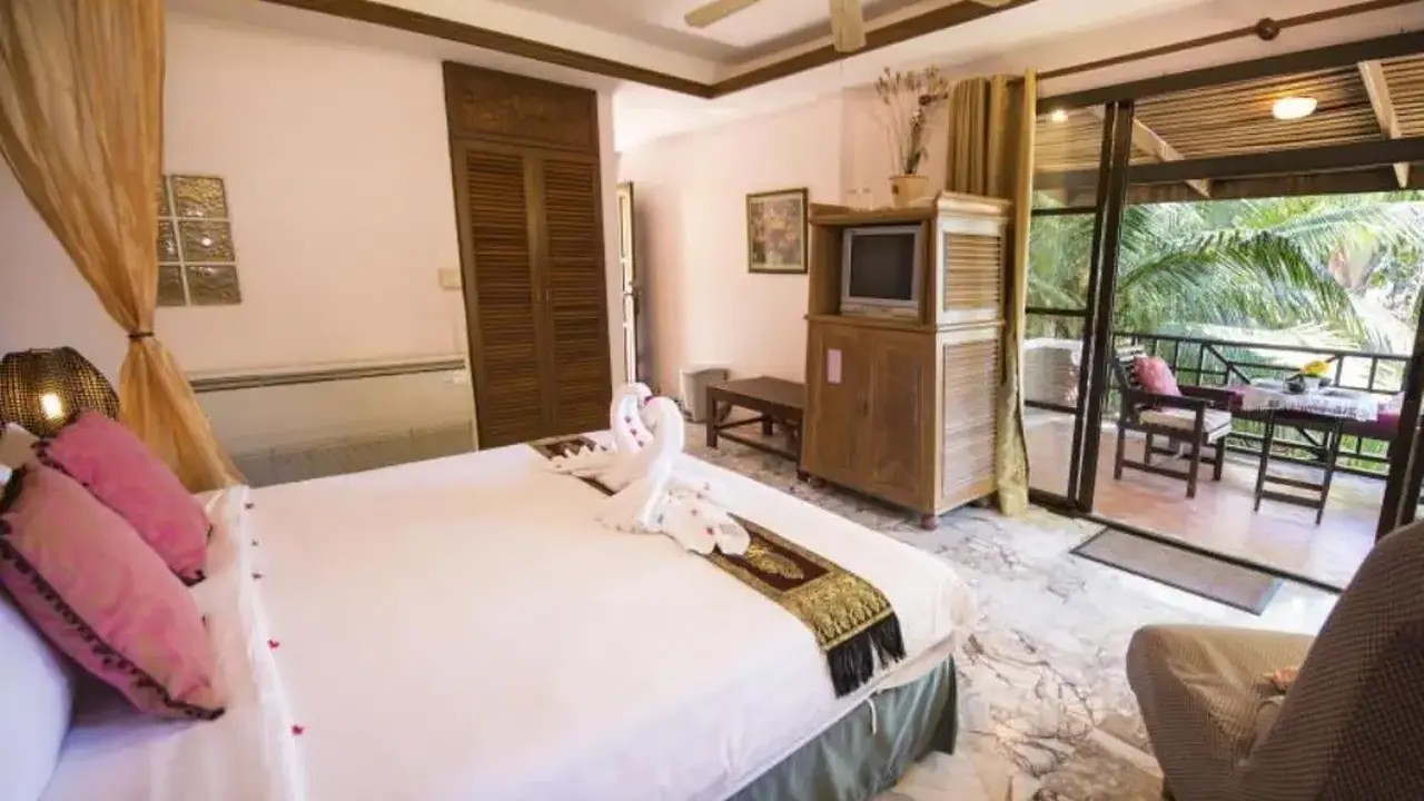 Koh Chang Cliff Beach Resort