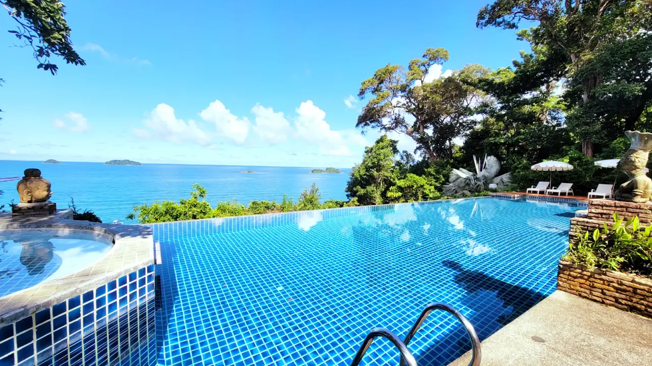 Koh Chang Cliff Beach Resort
