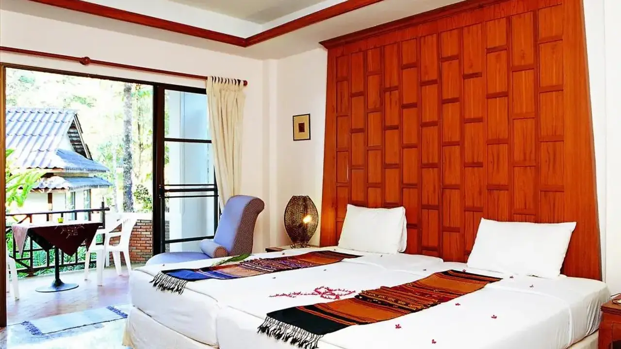 Koh Chang Cliff Beach Resort