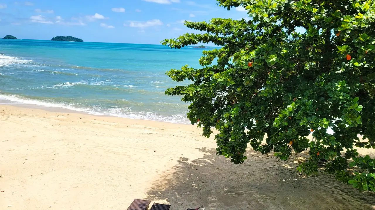 Koh Chang Cliff Beach Resort