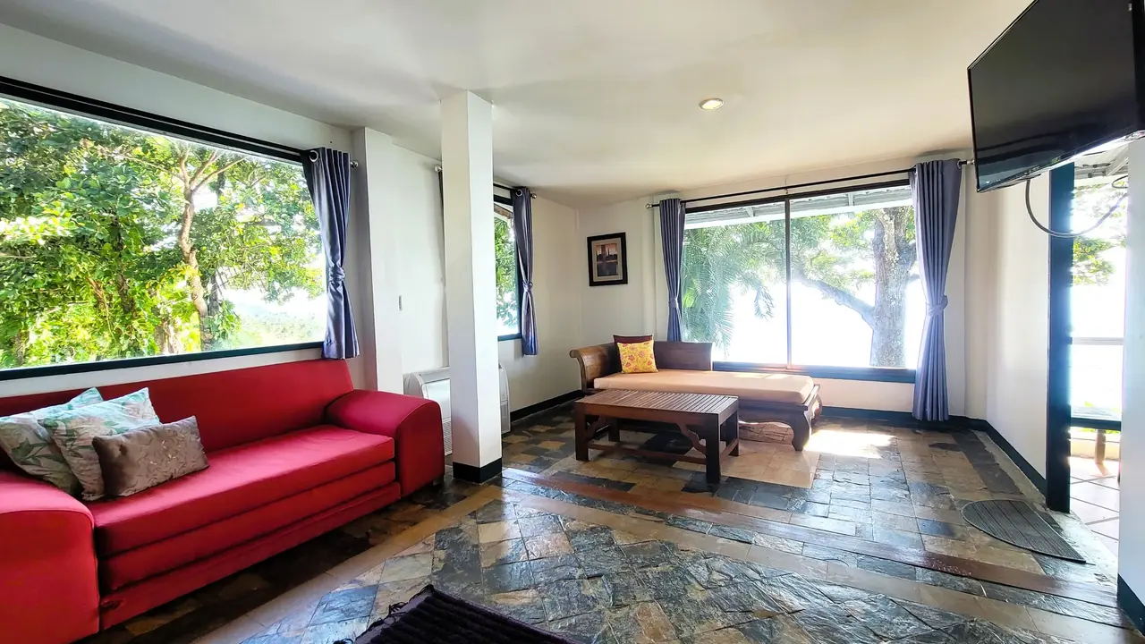 Koh Chang Cliff Beach Resort