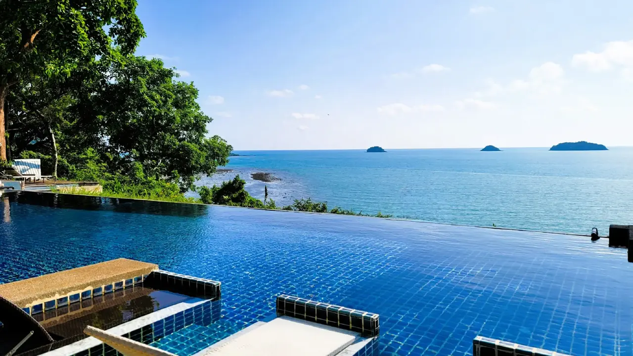 Koh Chang Cliff Beach Resort