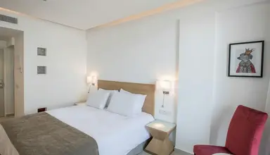 Kokkinos Boutique