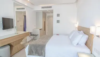 Kokkinos Boutique