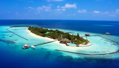 Komandoo Island Resort