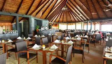 Komandoo Island Resort