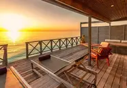 Komandoo Island Resort