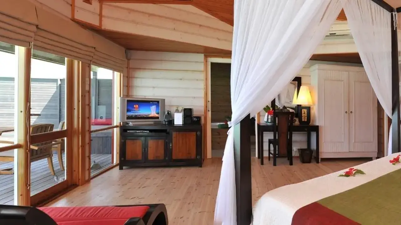 Komandoo Island Resort