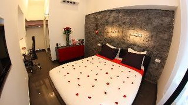 Komorowski Luxury Guest Rooms