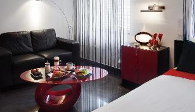 Komorowski Luxury Guest Rooms