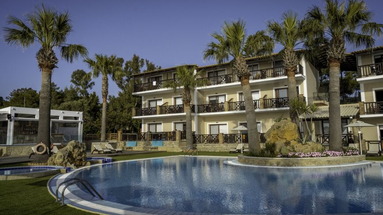 Koukis Beach Aparthotel