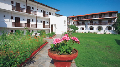 Koukounaries Beach Hotel