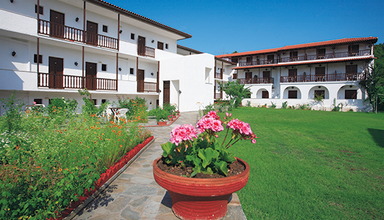 Koukounaries Beach Hotel