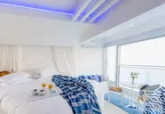 Kouros Home