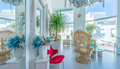 Kouros Home